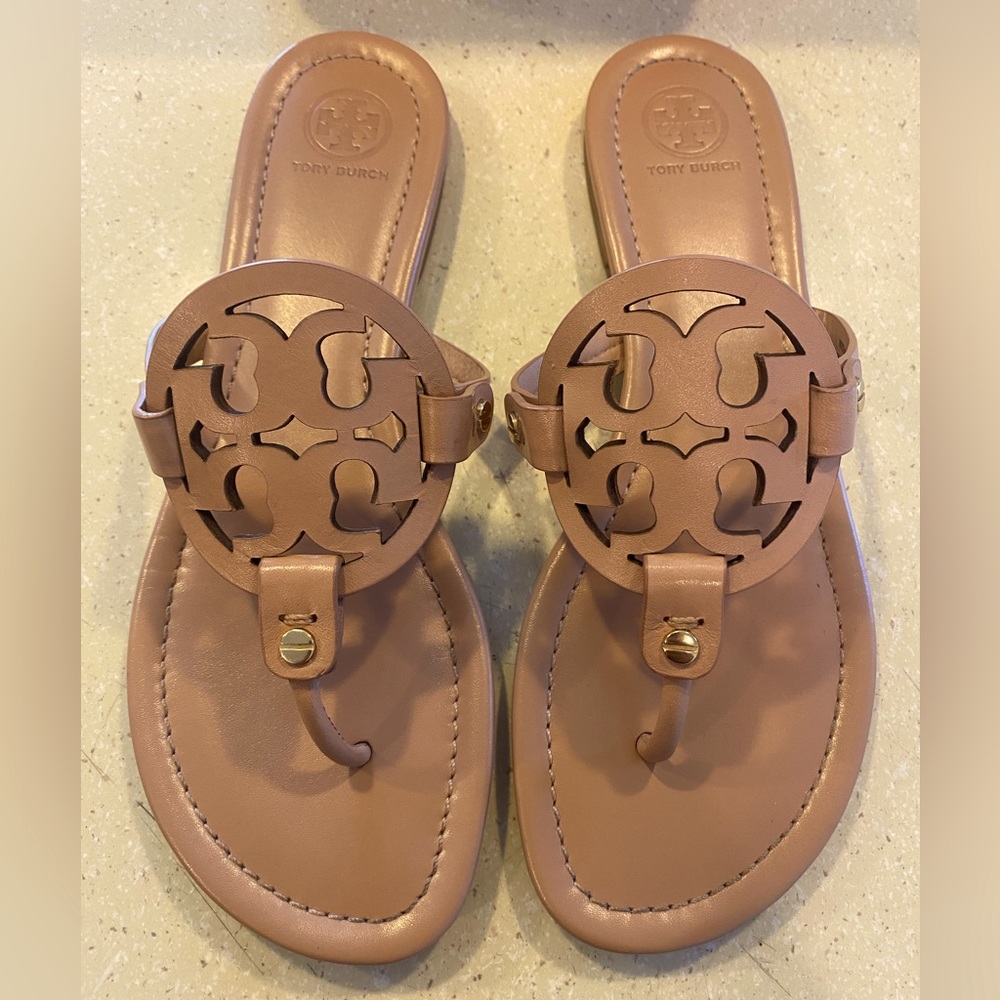 Tory Burch
Miller Leather Sandals Size 9